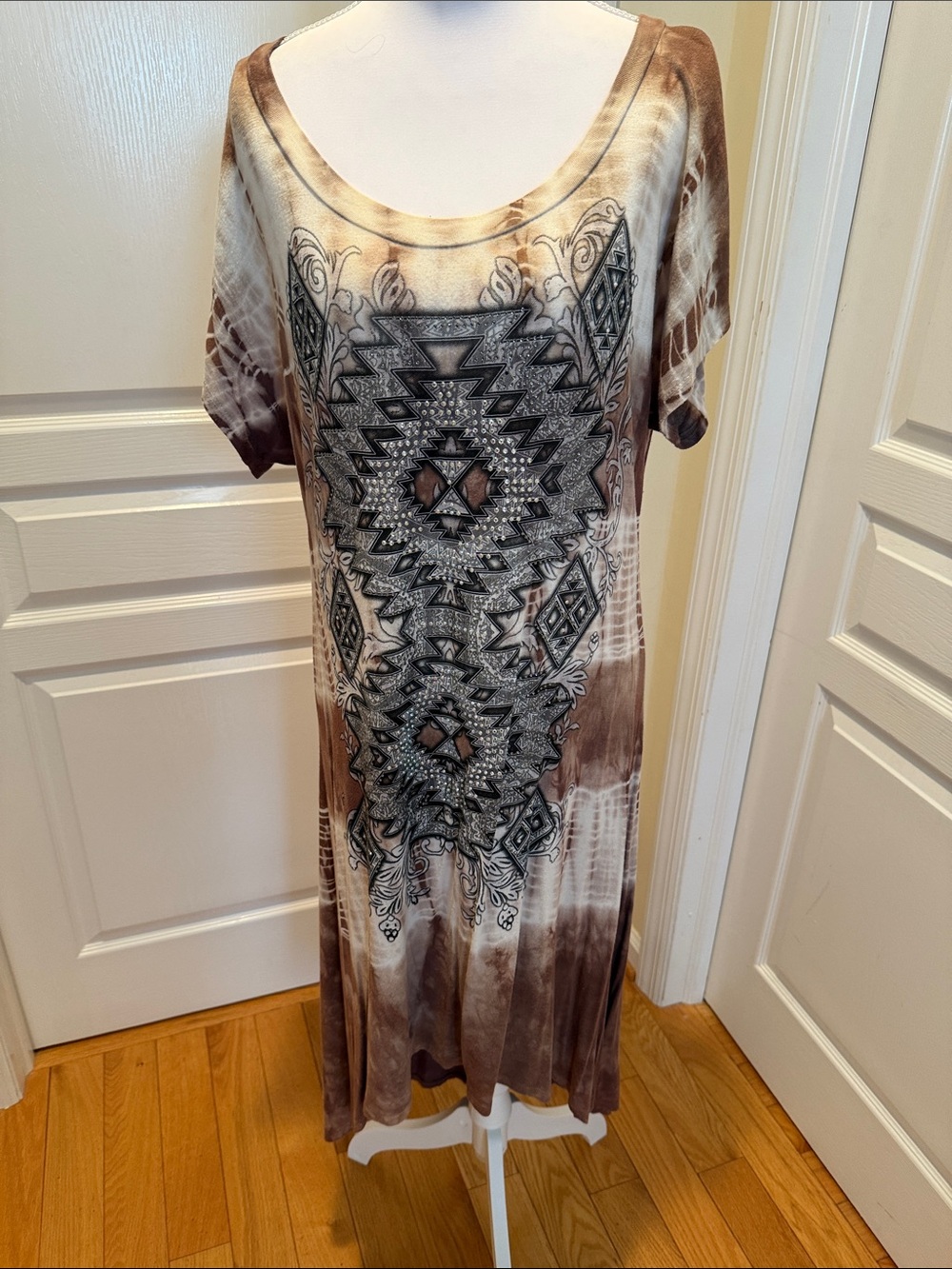 Vocal Brown & Cream Tie-Dye High-Low Maxi Dress with Black Geometric Panel
